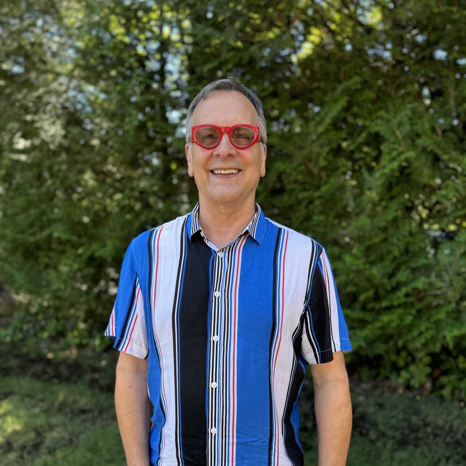 Portrait of Terry Mestrovich, a professional stylist at Robert Allan Salon, showcasing their expertise and style.