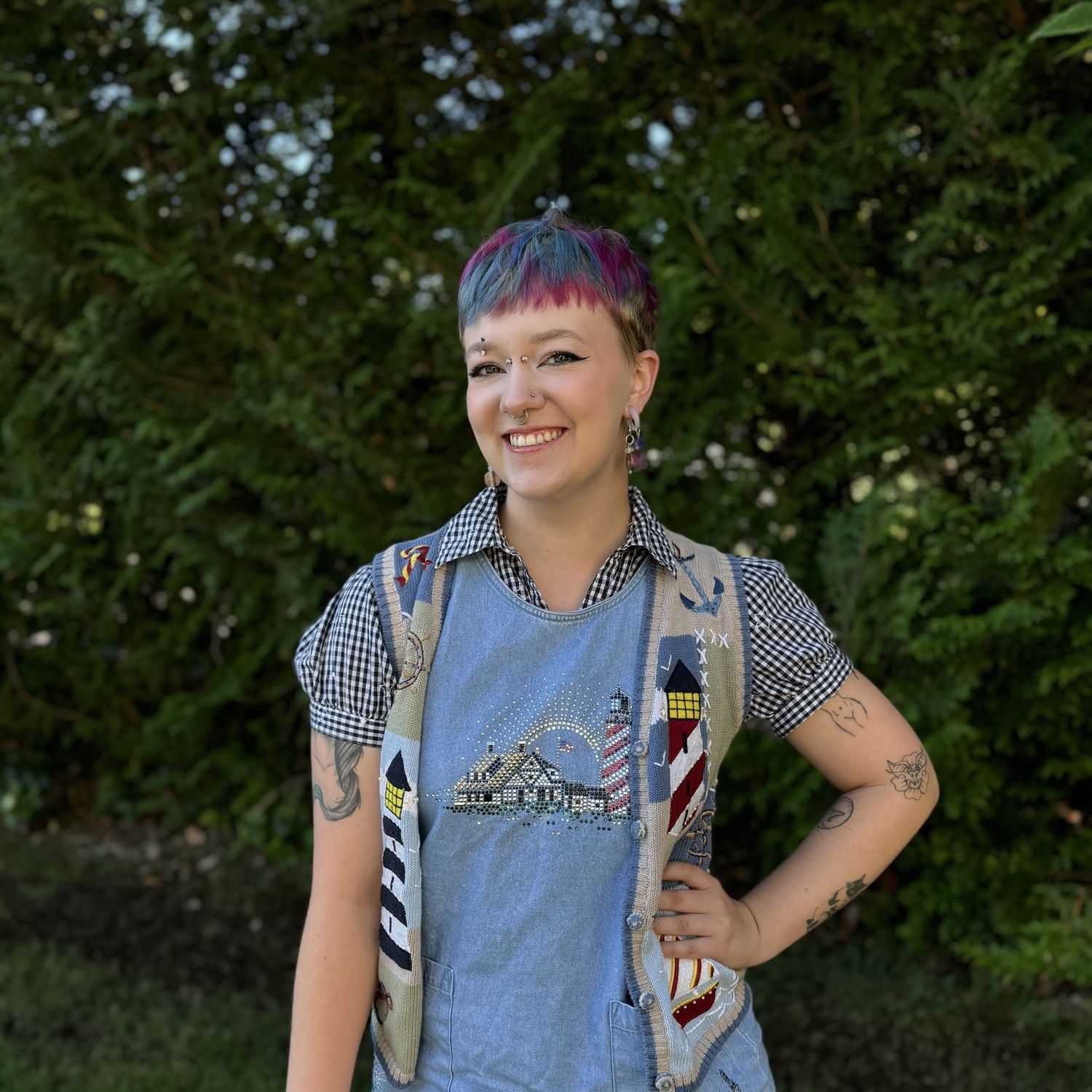 Portrait of Ciara Brown, a professional stylist at Robert Allan Salon, showcasing their expertise and style.